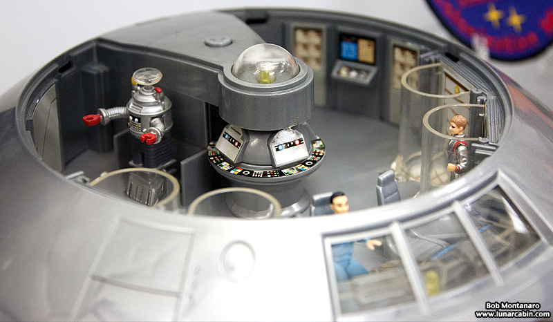 lost_in_space_151016_6