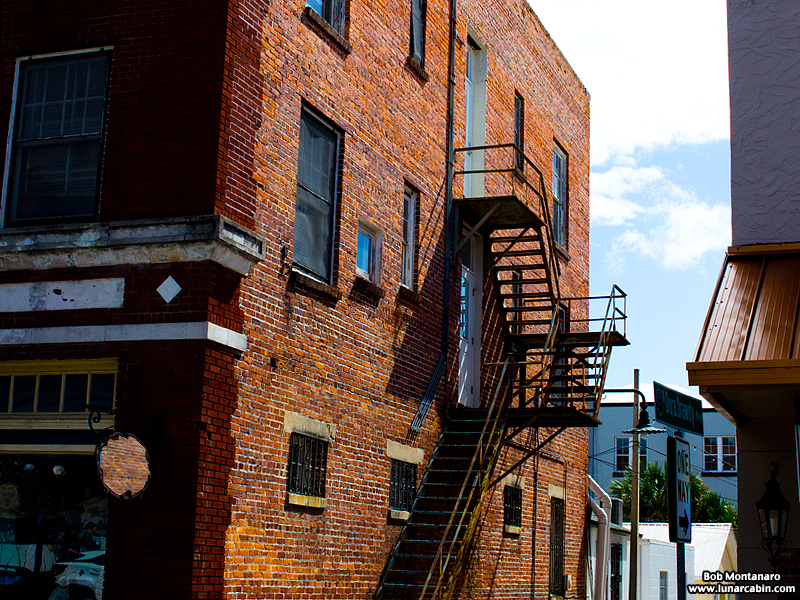 mt_dora_brick_building_161015_12