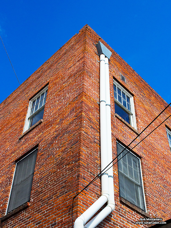 mt_dora_brick_building_161015_4